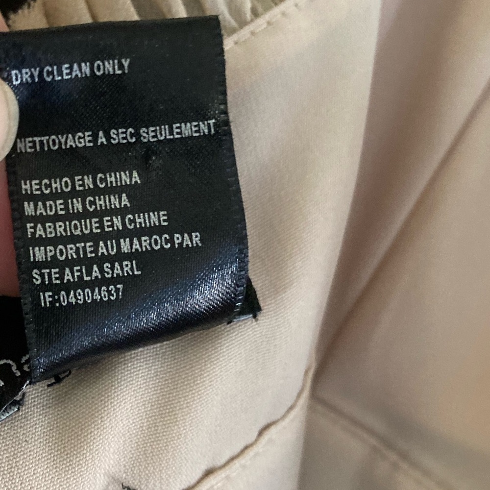 MAX & CLEO Cocktail dress w rusching; like new, cutout detail - Picture 7 of 11